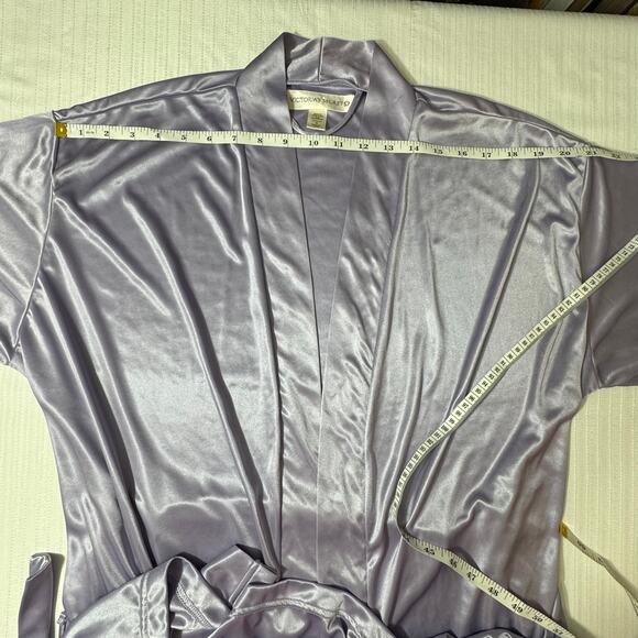 VICTORIA'S SECRET Silky Long Robe Lavender Medium 100% Polyester Soft Romantic - Picture 5 of 7